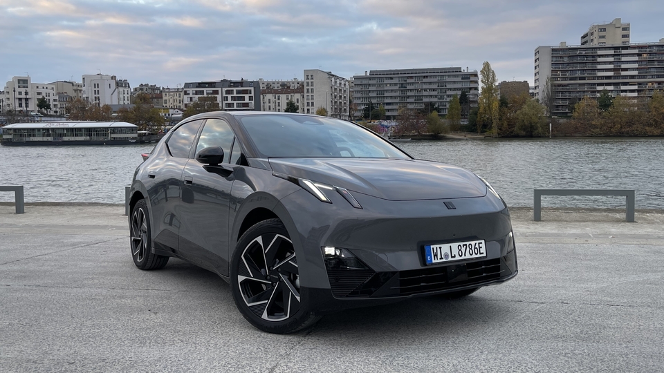 Lynk & Co 02